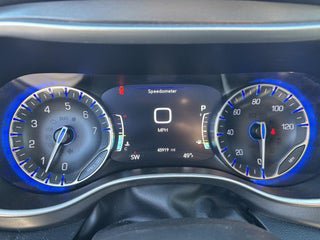 Used 2024 Chrysler Pacifica Touring-L FWD image 16