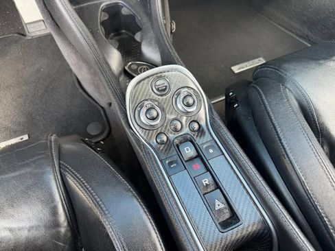 Used 2017 McLaren 570S Coupe RWD image 18