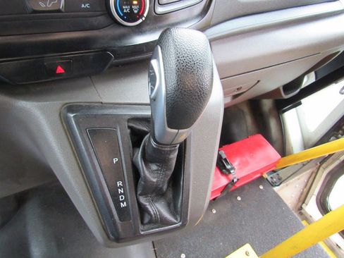 Used 2021 Ford Transit 350 DRW image 31