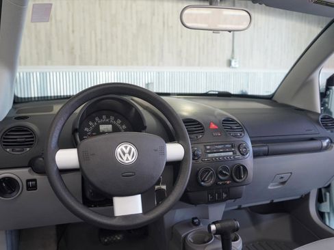 Used 2004 Volkswagen Beetle GLS FWD image 21