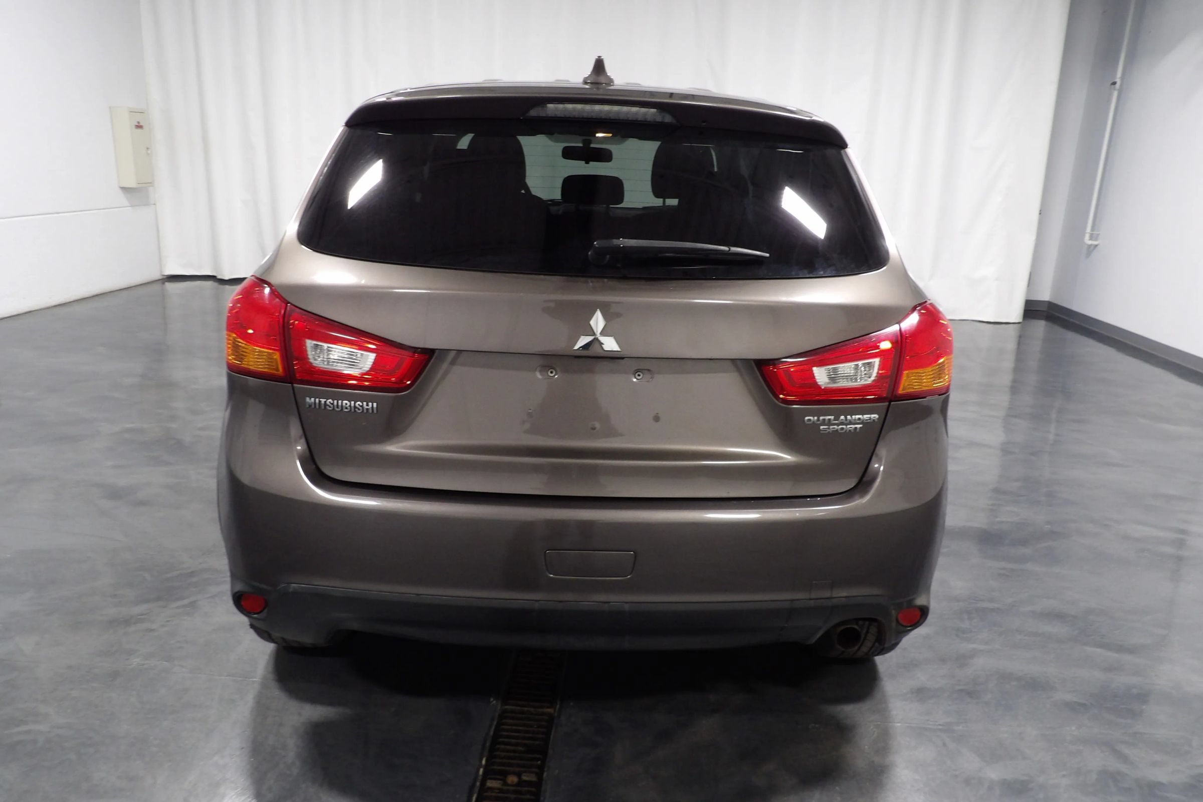 Used 2017 Mitsubishi Outlander Sport ES FWD image 5