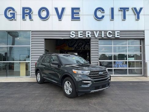Used 2024 Ford Explorer XLT w/ Equipment Group 202A AWD/4WD image 1