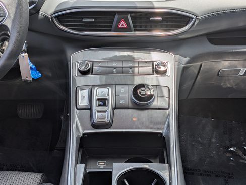 Used 2023 Hyundai Santa Fe SE FWD image 20