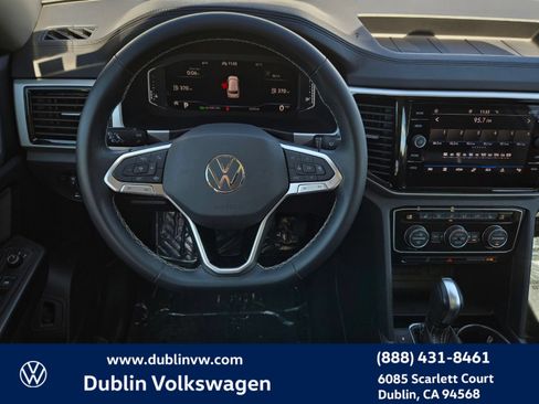 Certified 2023 Volkswagen Atlas SE w/ Panoramic Sunroof Package FWD image 14
