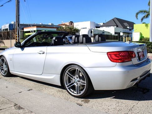 Used 2013 BMW 335is Convertible image 3