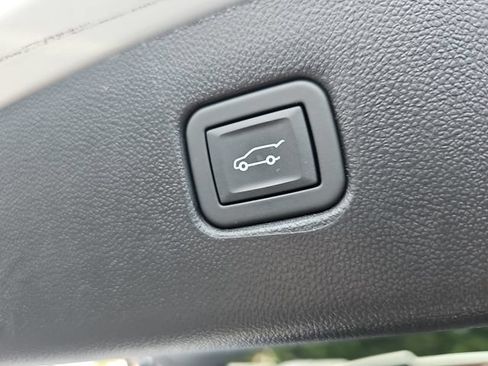 Used 2024 Chevrolet Blazer LT w/ Convenience Package FWD image 15
