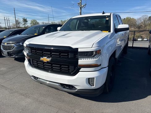 Used 2018 Chevrolet Silverado 1500 LT w/ All Star Edition image 2