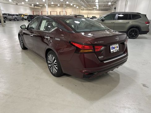 Used 2023 Nissan Altima 2.5 SV image 6