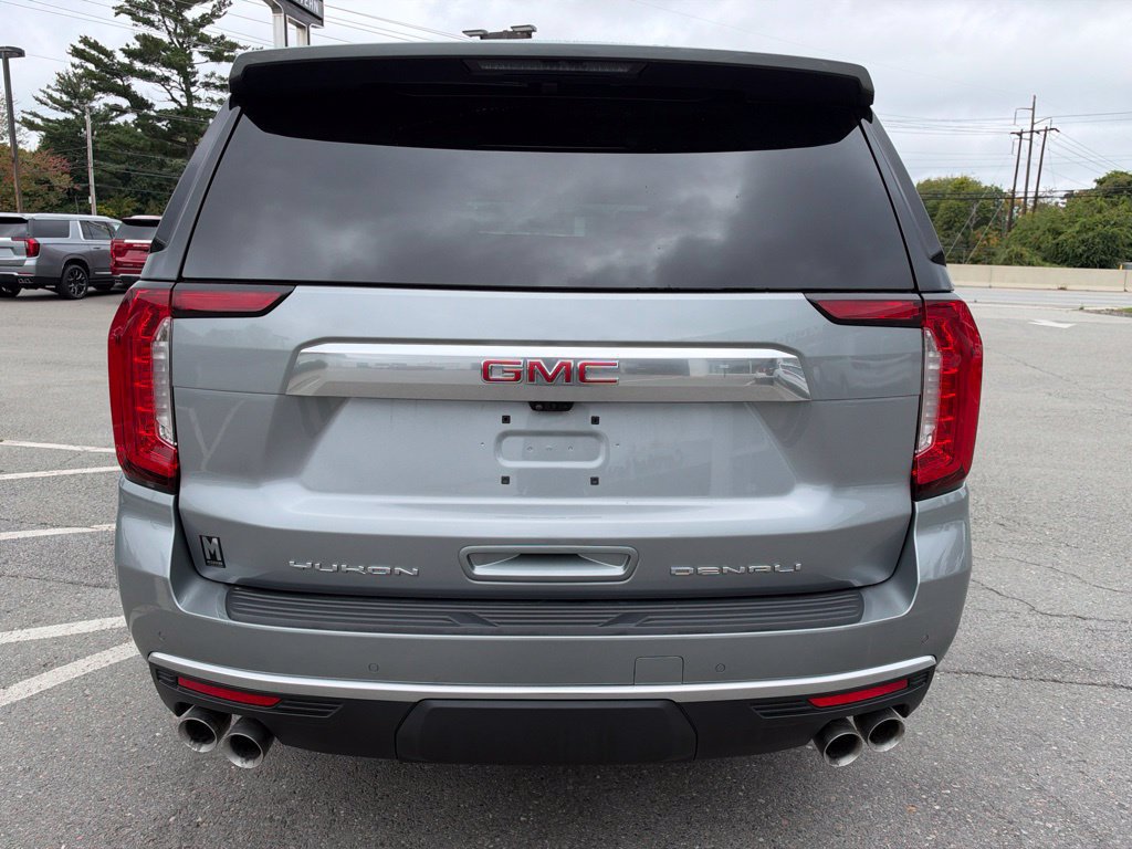 Used 2024 GMC Yukon Denali w/ Denali Reserve Package AWD/4WD image 6