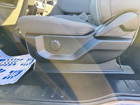 Used 2018 Ford F150 XLT image 29