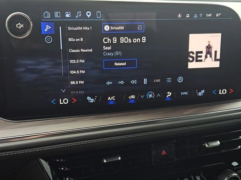 Used 2026 Chevrolet Tahoe Z71 AWD/4WD image 22