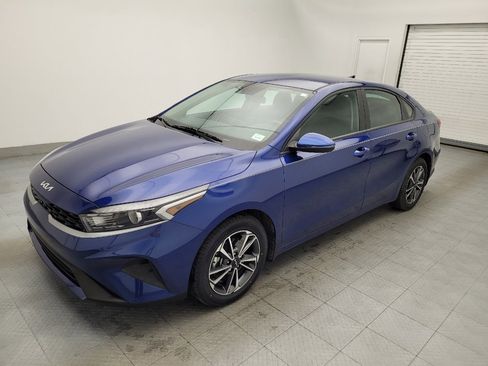 Used 2023 Kia Forte LXS w/ LXS Technology Package image 2