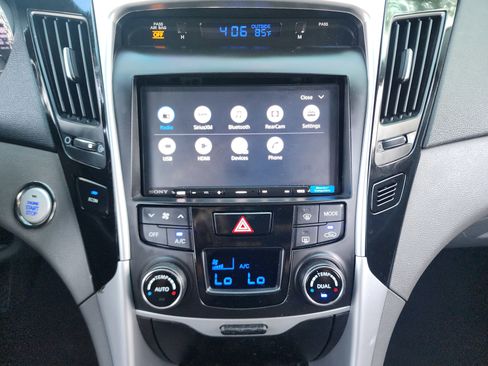 Used 2015 Hyundai Sonata Hybrid image 26