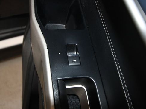 Used 2023 Ford Explorer Limited w/ Limited Technology Package image 31