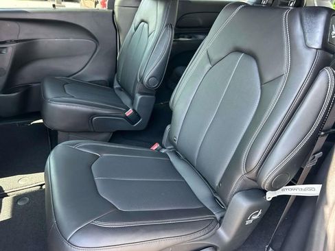 New 2026 Chrysler Voyager LX FWD image 18