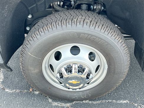 New 2025 Chevrolet Silverado 3500 W/T w/ WT Convenience Package image 19