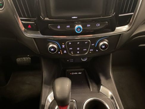 Used 2023 Chevrolet Traverse RS AWD/4WD image 14