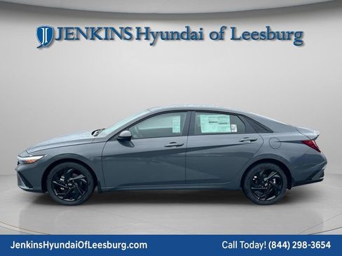 New 2026 Hyundai Elantra Sport image 9