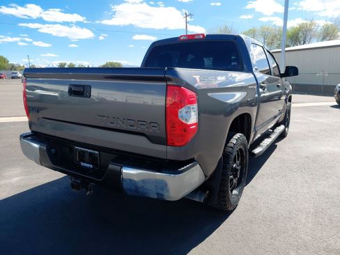 Used 2017 Toyota Tundra SR5 w/ SR5 Upgrade Package image 3