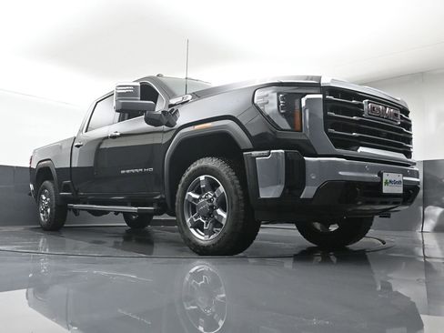 New 2025 GMC Sierra 2500 SLT image 26