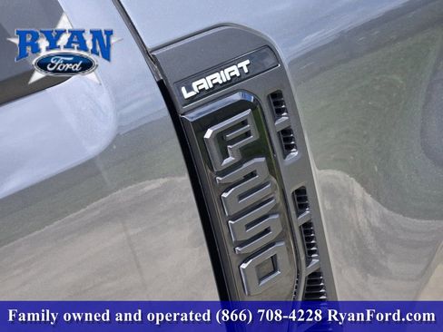 Used 2024 Ford F250 Lariat w/ Lariat Ultimate Package AWD/4WD image 8