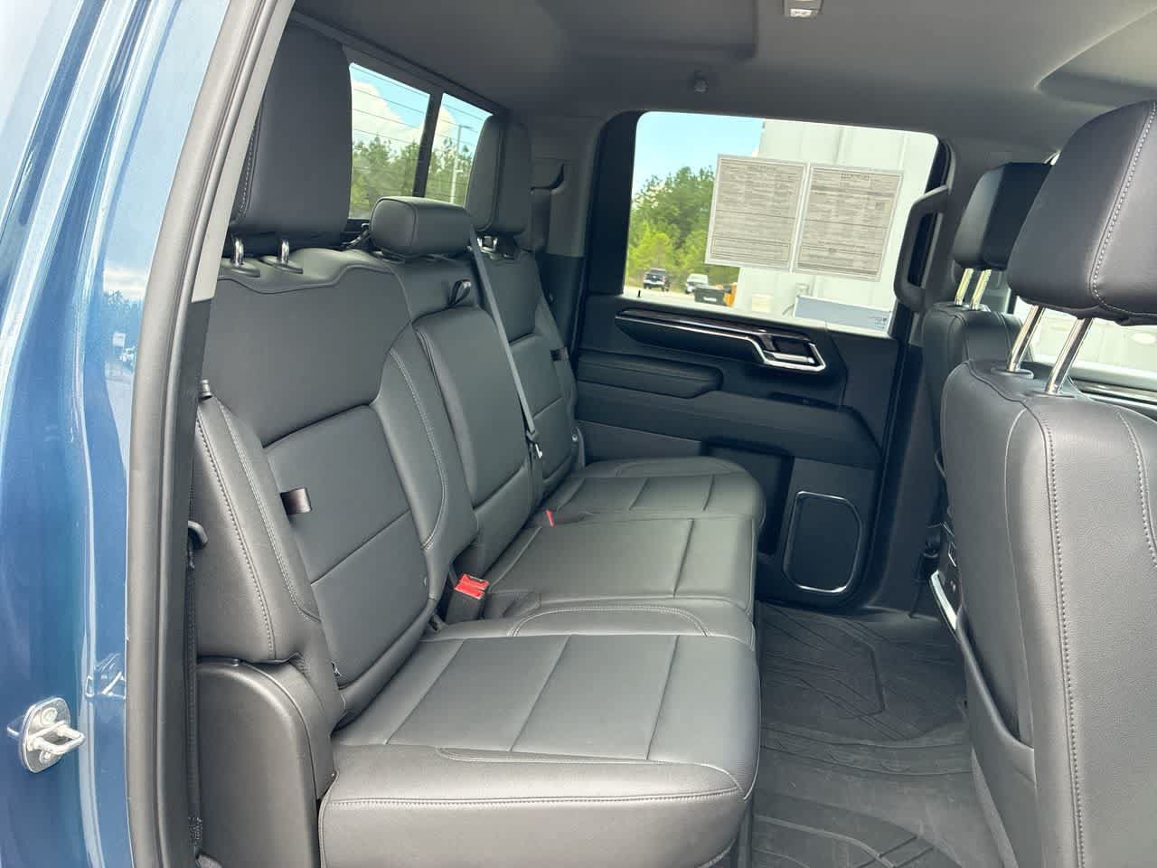 Used 2024 Chevrolet Silverado 2500 LTZ w/ LTZ Plus Package AWD/4WD image 27