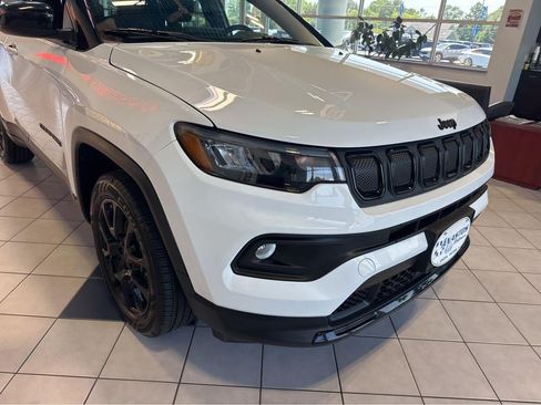 Used 2022 Jeep Compass Latitude AWD/4WD image 5
