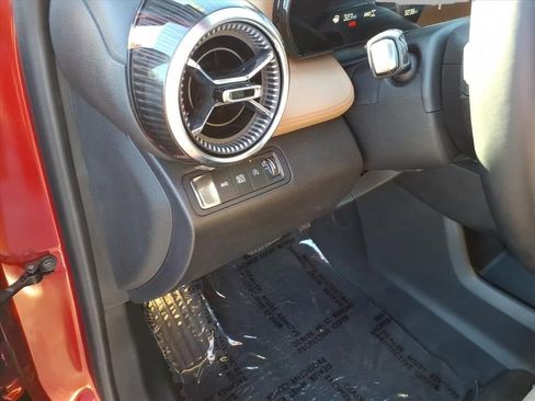 Used 2025 Chevrolet Equinox ACTIV w/ Safety and Technology Package image 15