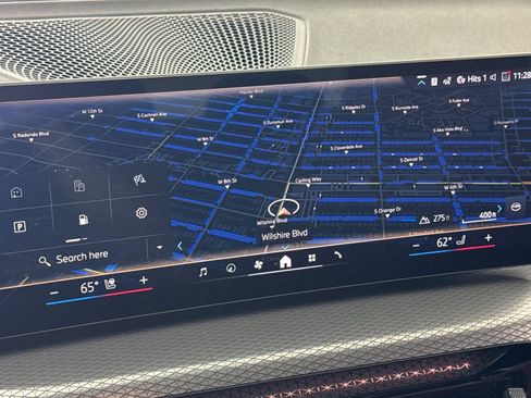 New 2026 BMW 330i Sedan w/ Premium Package RWD image 17