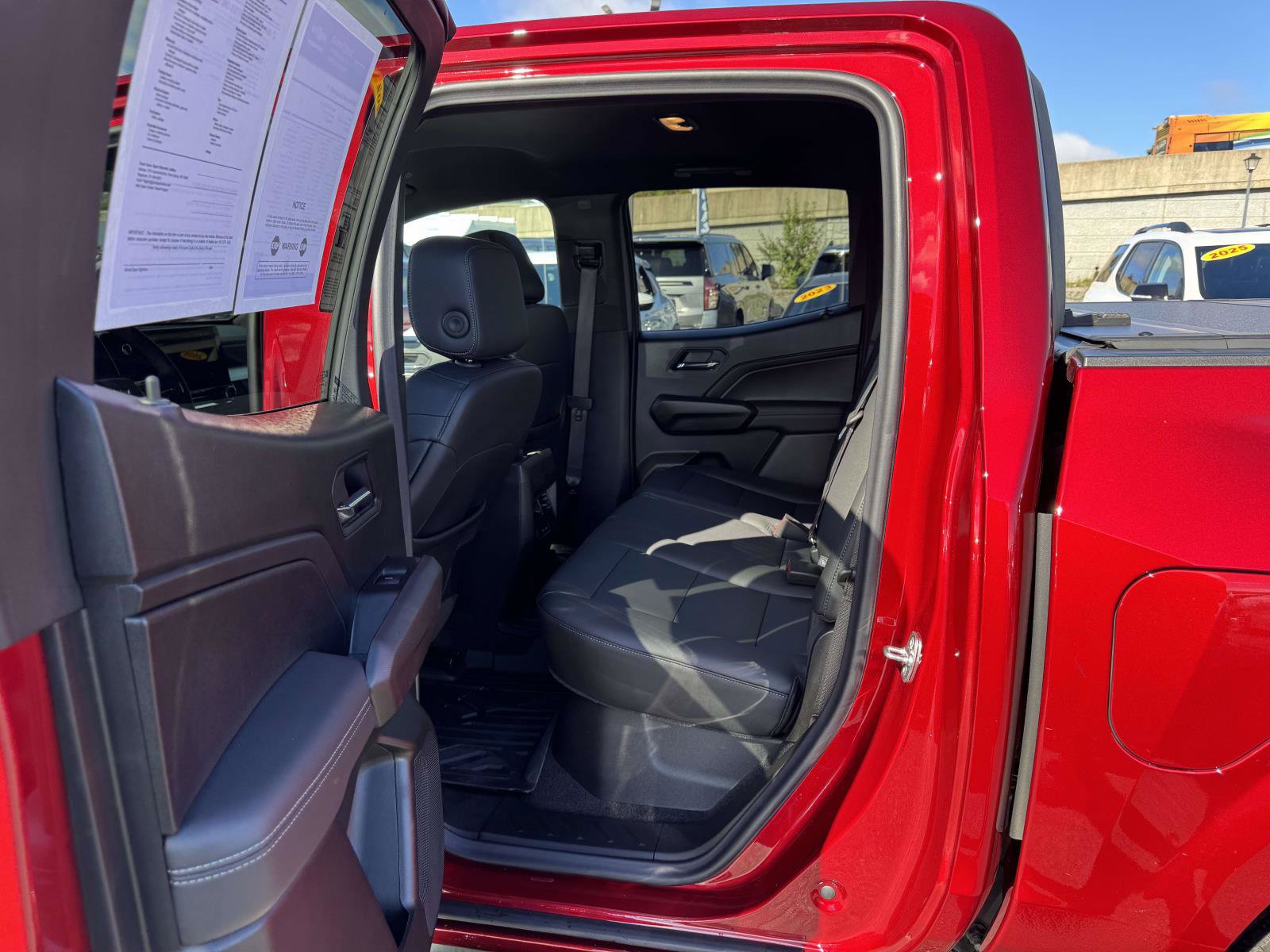 Used 2026 Chevrolet Colorado LT w/ LT Convenience Package AWD/4WD image 21