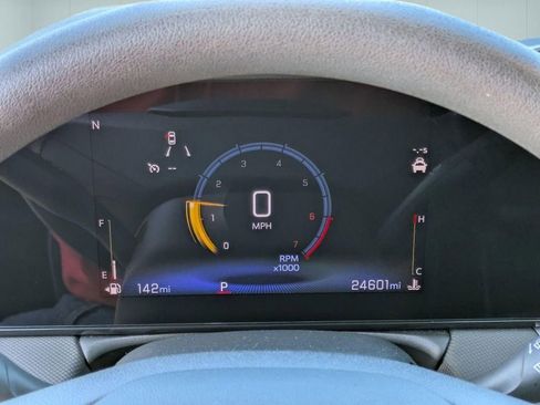 Used 2025 Chevrolet TrailBlazer LT FWD image 15