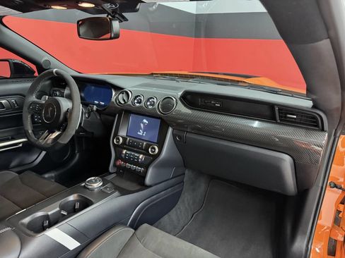 Used 2021 Ford Mustang Shelby GT500 w/ Technology Package image 39