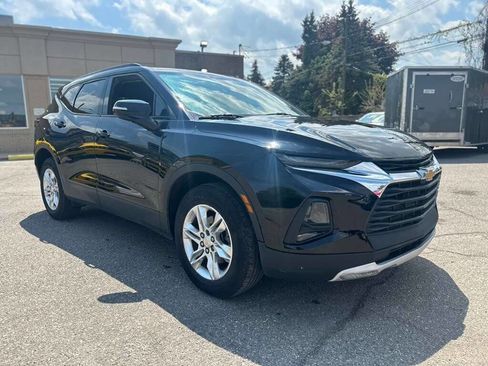Used 2019 Chevrolet Blazer LT FWD image 3