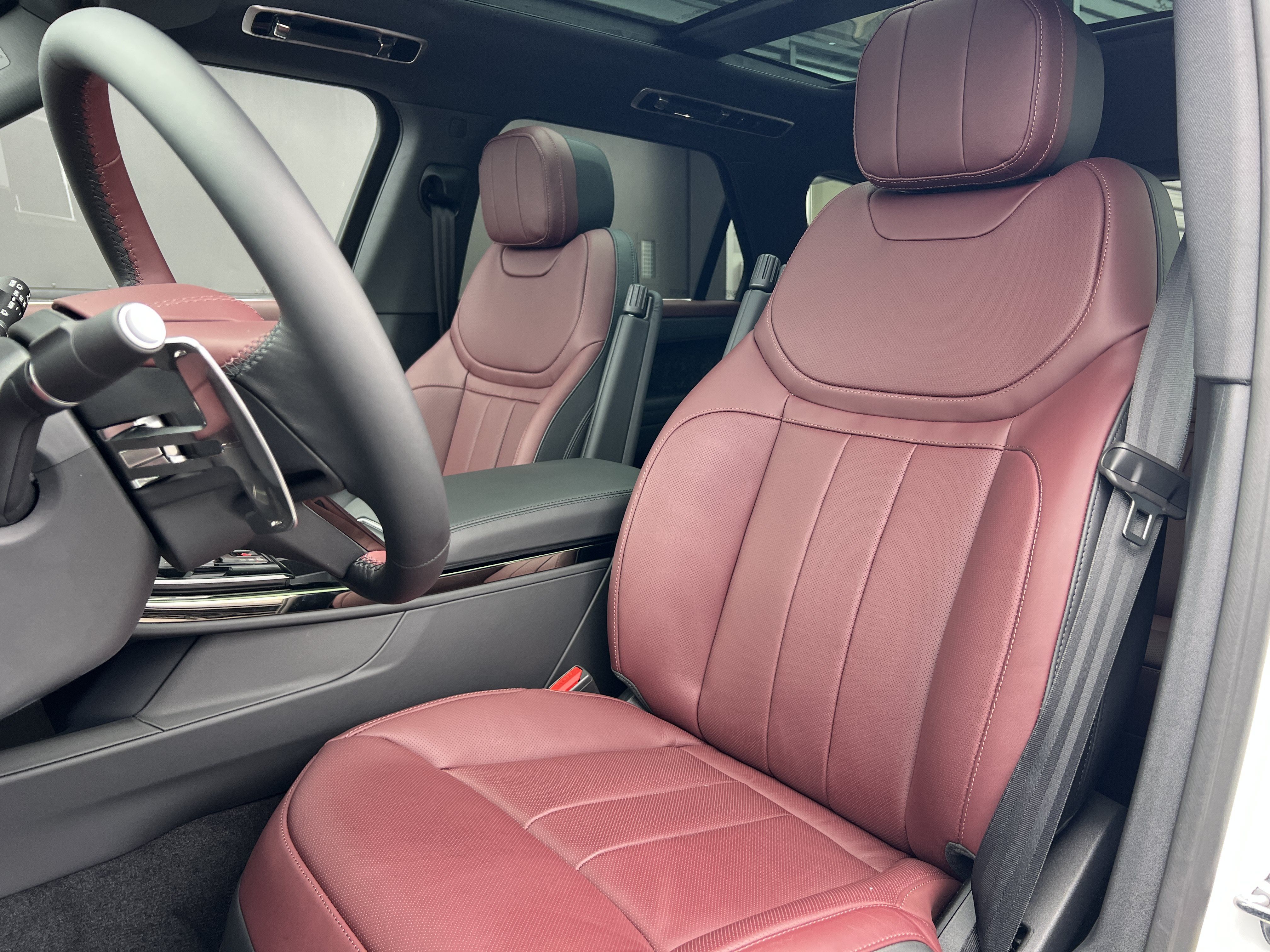 New 2025 Land Rover Range Rover Sport Dynamic SE AWD/4WD image 22