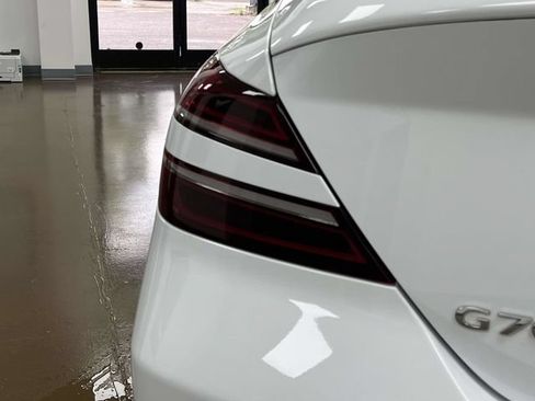 Used 2025 Genesis G70 2.5T AWD/4WD image 10