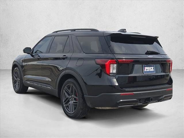 Used 2025 Ford Explorer ST-Line w/ Premium Package RWD image 8