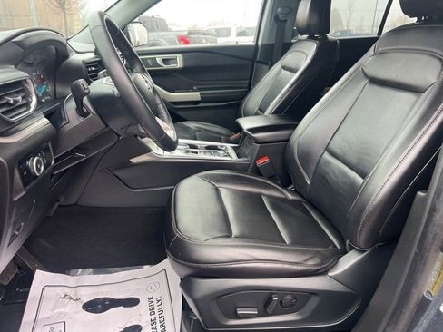 Used 2023 Ford Explorer XLT w/ Equipment Group 202A image 23