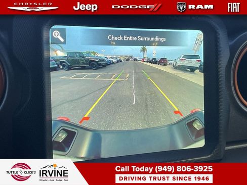 Certified 2022 Jeep Gladiator Mojave w/ Cold Weather Group image 25