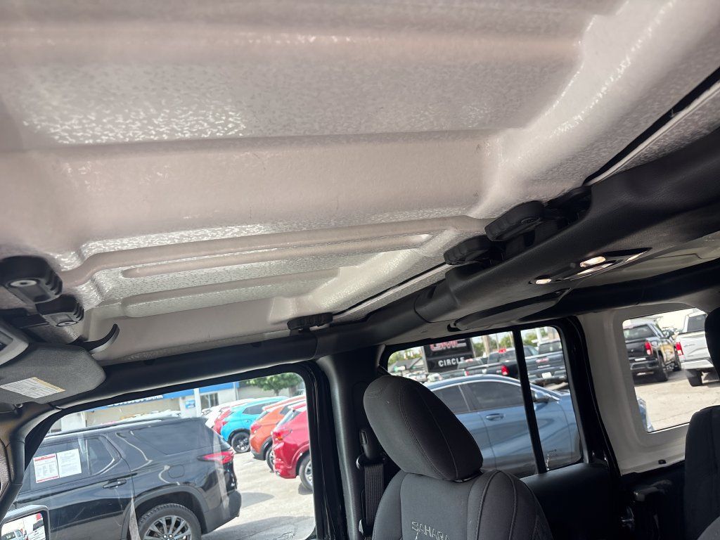 Used 2021 Jeep Wrangler Unlimited Sahara w/ Cold Weather Group AWD/4WD image 27