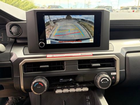 New 2026 Toyota Tacoma TRD Off-Road AWD/4WD image 25