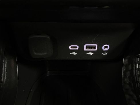 Used 2022 Chevrolet TrailBlazer LT AWD/4WD image 23