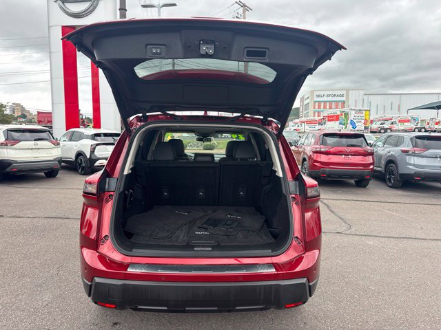 Certified 2024 Nissan Rogue SV w/ SV Premium Package AWD/4WD image 20