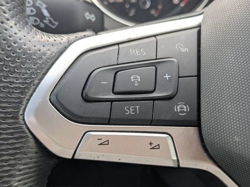 Used 2021 Volkswagen Atlas Cross Sport SE AWD/4WD image 35