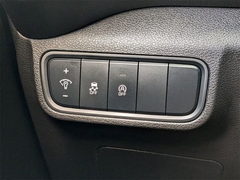 Used 2023 Kia Soul LX image 14