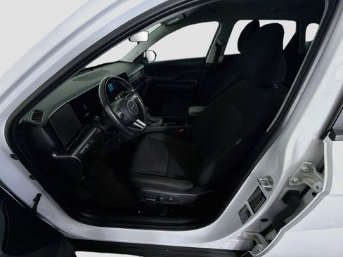 Used 2025 Hyundai Kona SEL FWD image 13