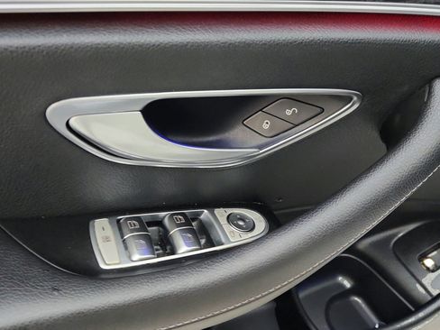 Used 2020 Mercedes-Benz E 350 Sedan image 26