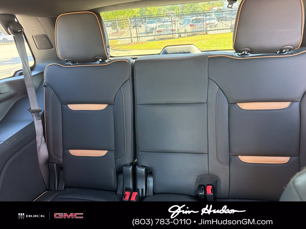 Used 2023 GMC Yukon AT4 w/ AT4 Premium Package AWD/4WD image 13