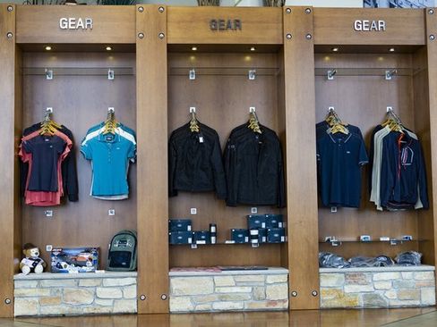 New 2026 Land Rover Range Rover Velar Dynamic SE image 33