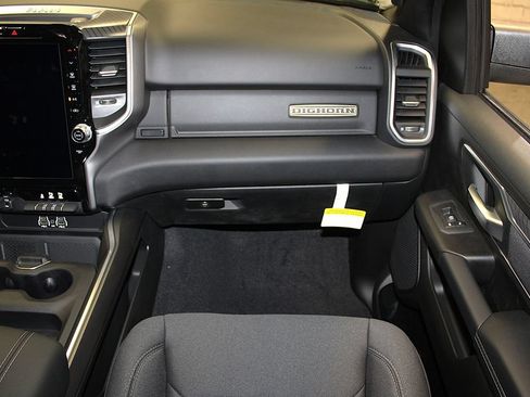 New 2026 RAM 1500 Big Horn AWD/4WD image 32