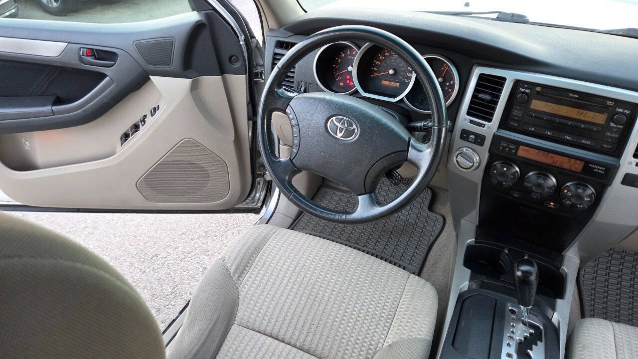 Used 2007 Toyota 4Runner SR5 AWD/4WD image 38
